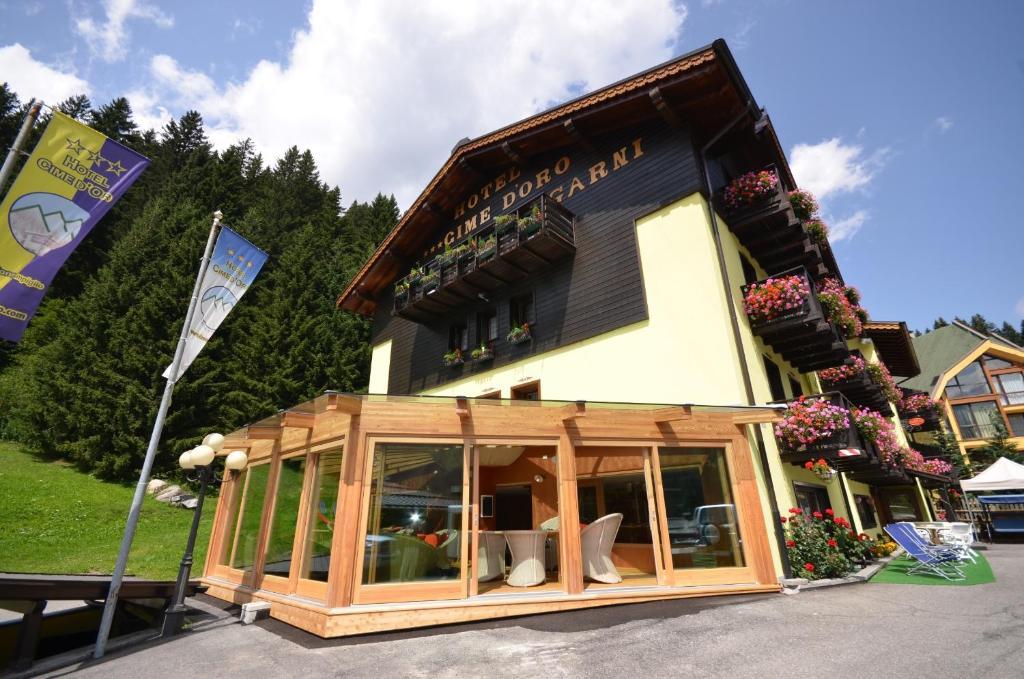 Hotel Cime D'Oro มาดอนนาดีกัมปิโญ ภายนอก รูปภาพ
