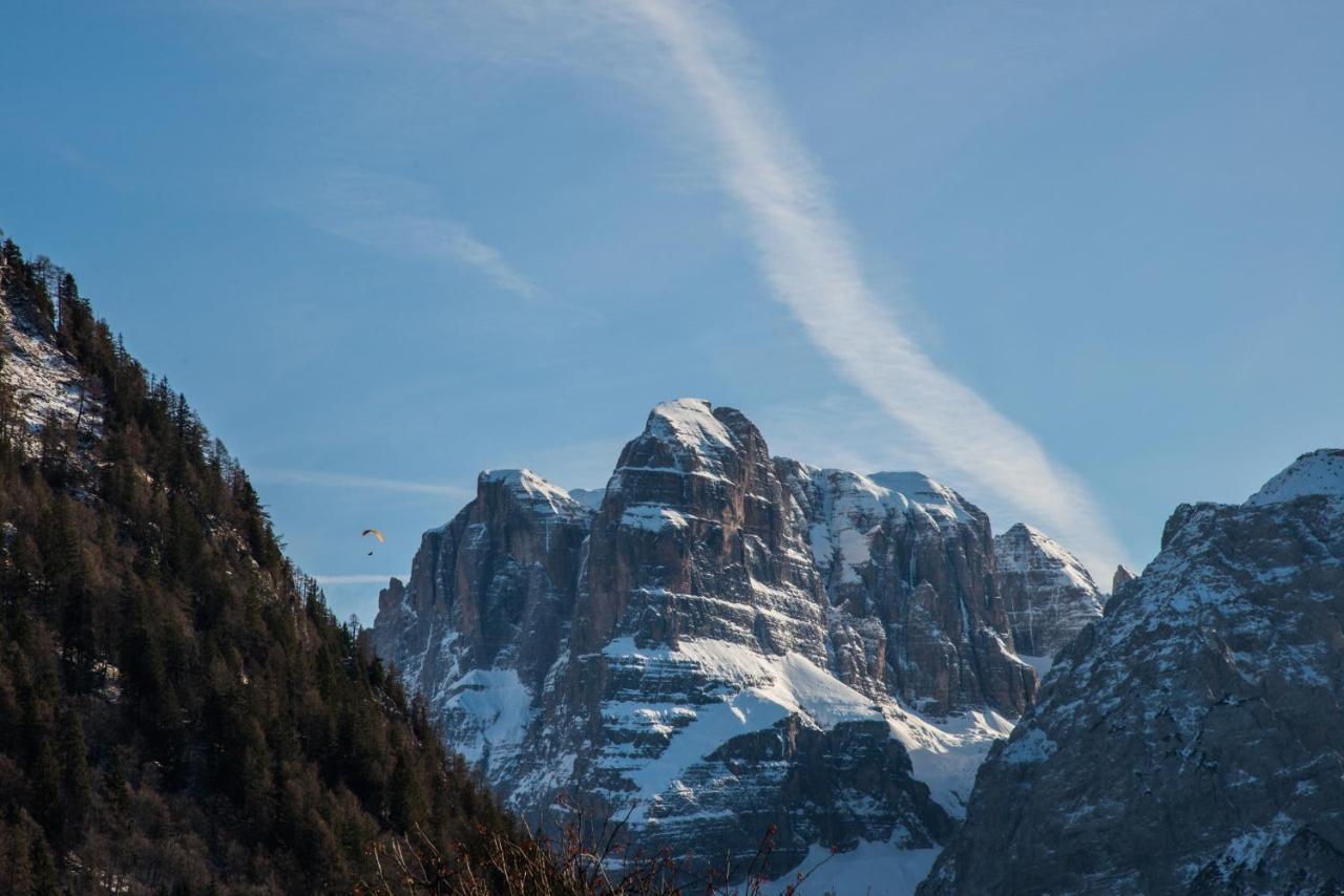 Hotel Cime D'Oro มาดอนนาดีกัมปิโญ ภายนอก รูปภาพ