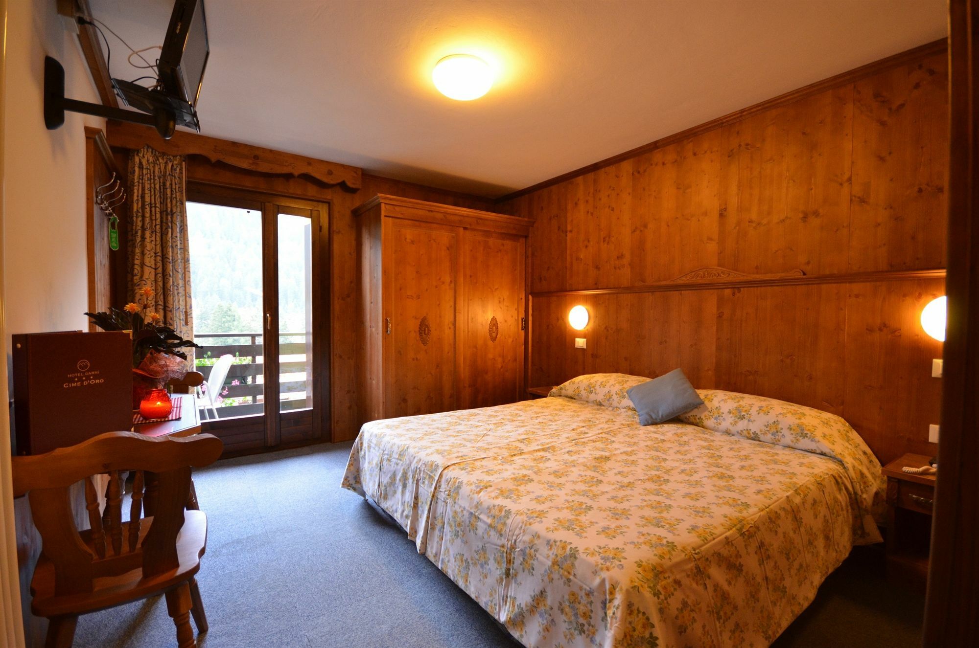 Hotel Cime D'Oro มาดอนนาดีกัมปิโญ ภายนอก รูปภาพ